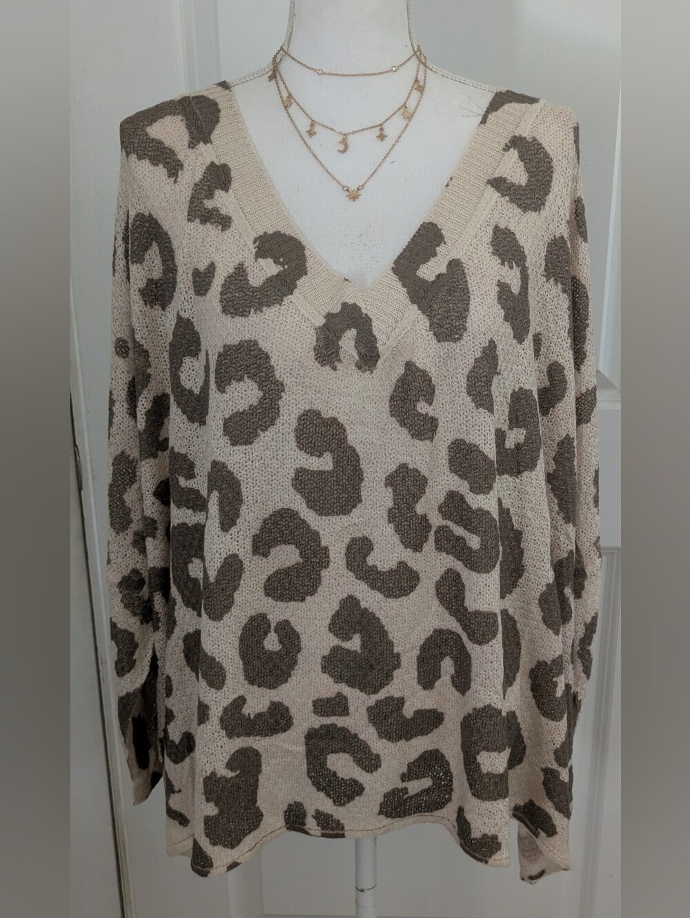 POL Clothing Leopard Print V-Neck Knit Sweater Plus Size 3XL Oversized Slouchy